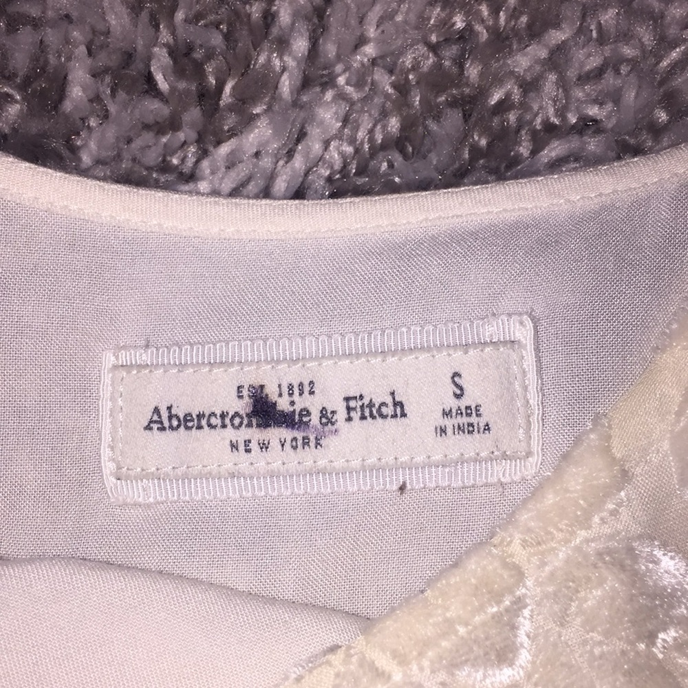 Abercrombie and Fitch crop top - Picture 3 of 4
